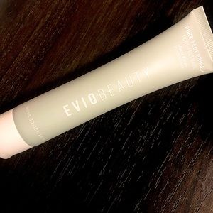 SOLD Evio Beauty Pore-Fect Mattifying Primer